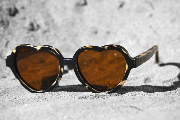 Heartbreakers / Black Sand - Smooth Brown Lens